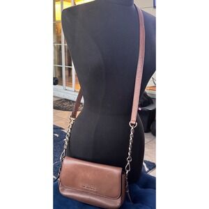 Michael Kors Bedford Legacy Luggage Brown Leather Flap Crossbody 2003
EUC 9x5x3